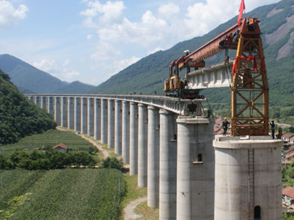 在高架桥建设中的应用